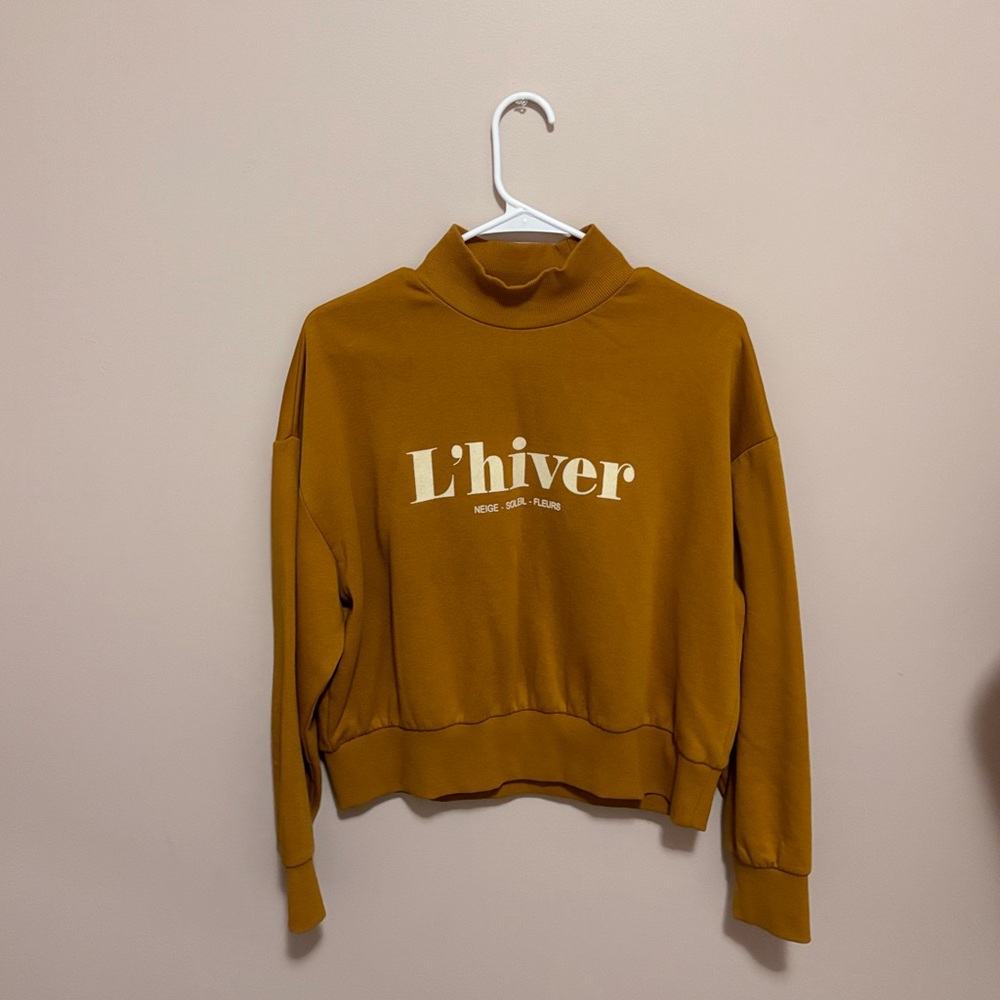 Sweaters and sweatshirts
